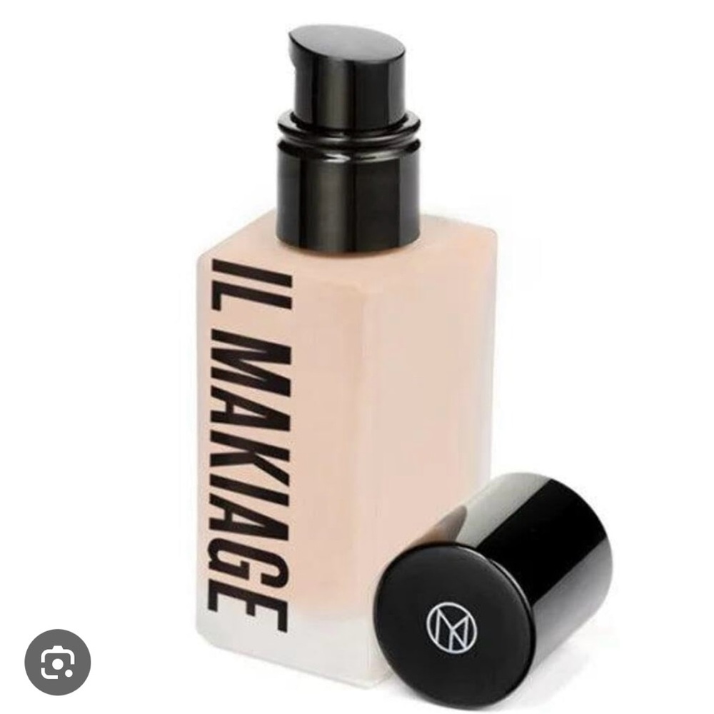 Flawless Foundation IL Makiage